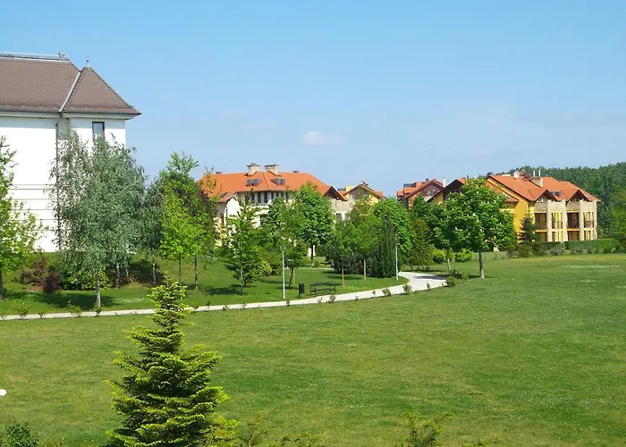 Birdland Panorama Bük